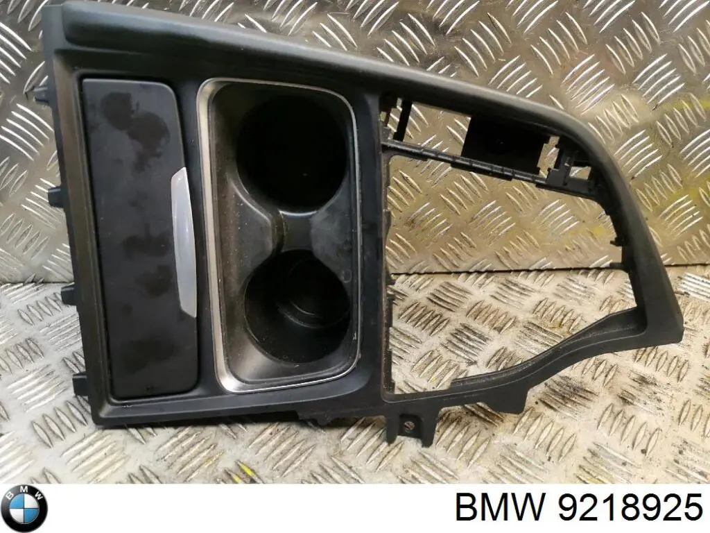 Накладка декоративная центральной консоли BMW 9218925 цена, от 11.29 USD
