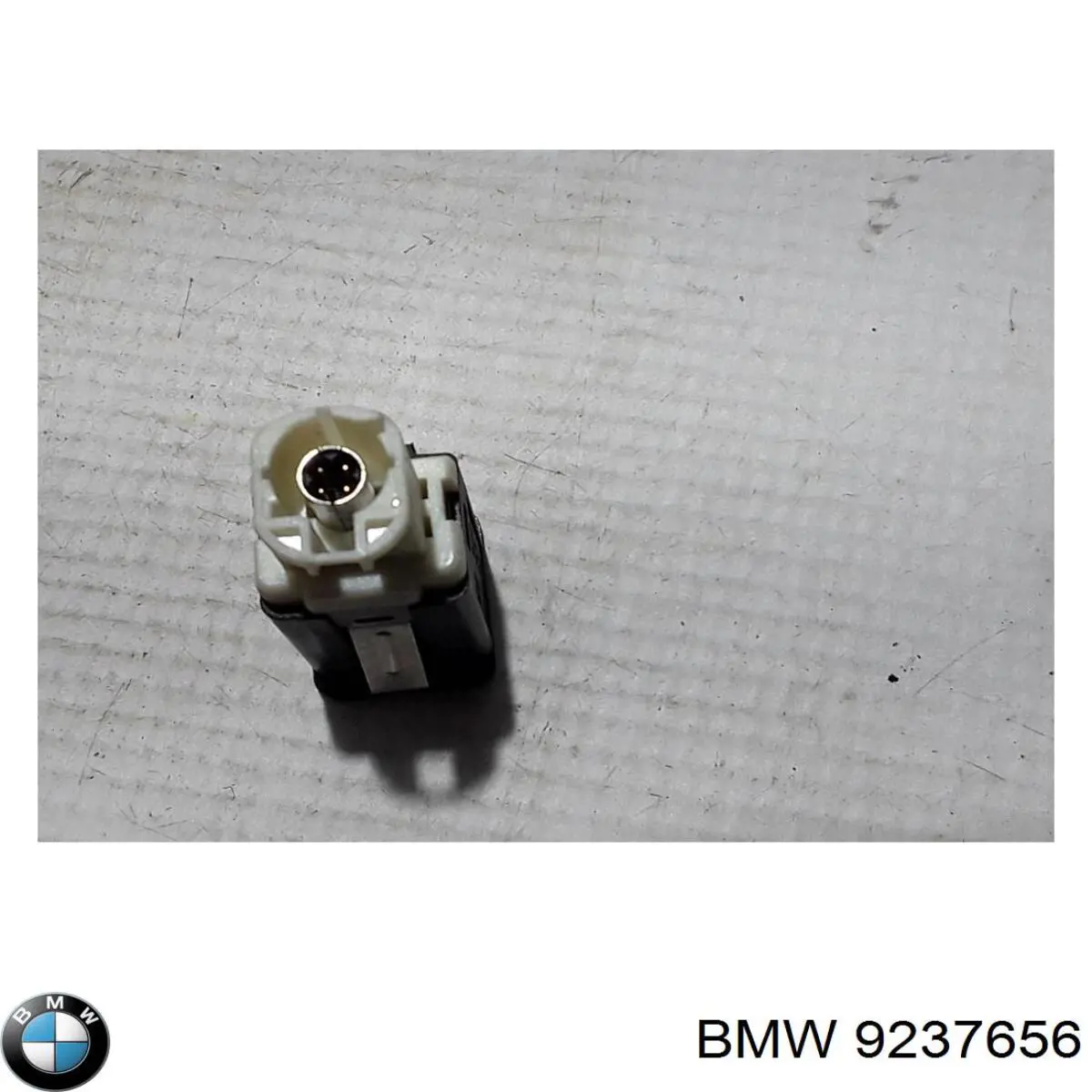 9237656 BMW 