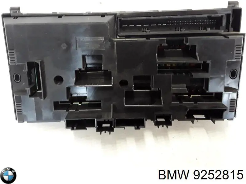9252815 BMW Монтажный блок предохранителей