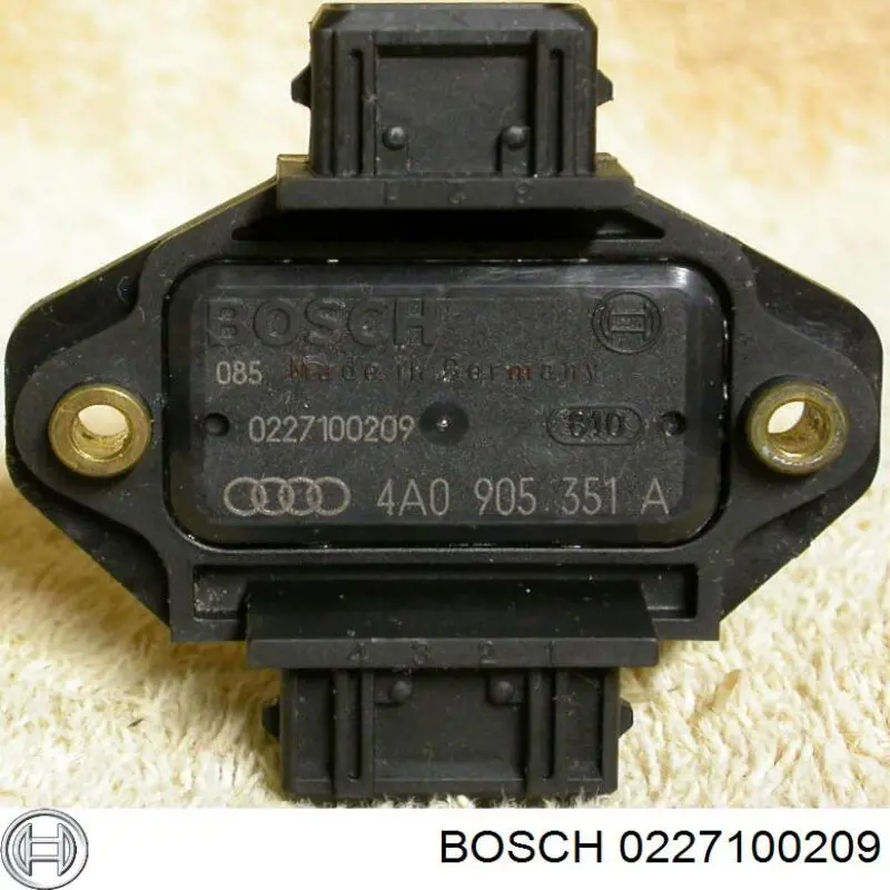 Модуль зажигания (коммутатор) 0227100209 Bosch