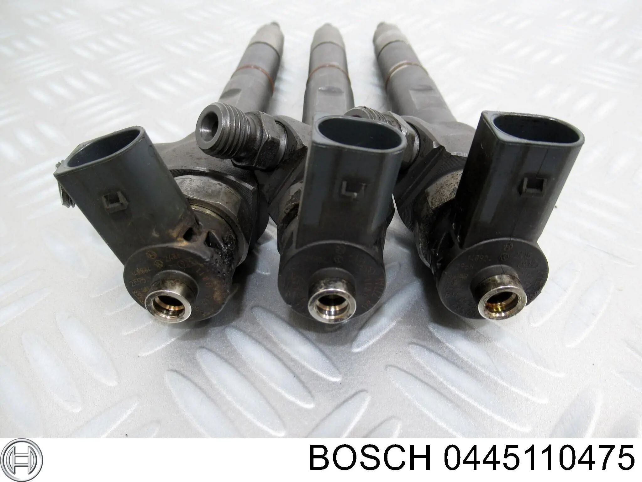 Форсунка впрыска топлива 0445110475 Bosch