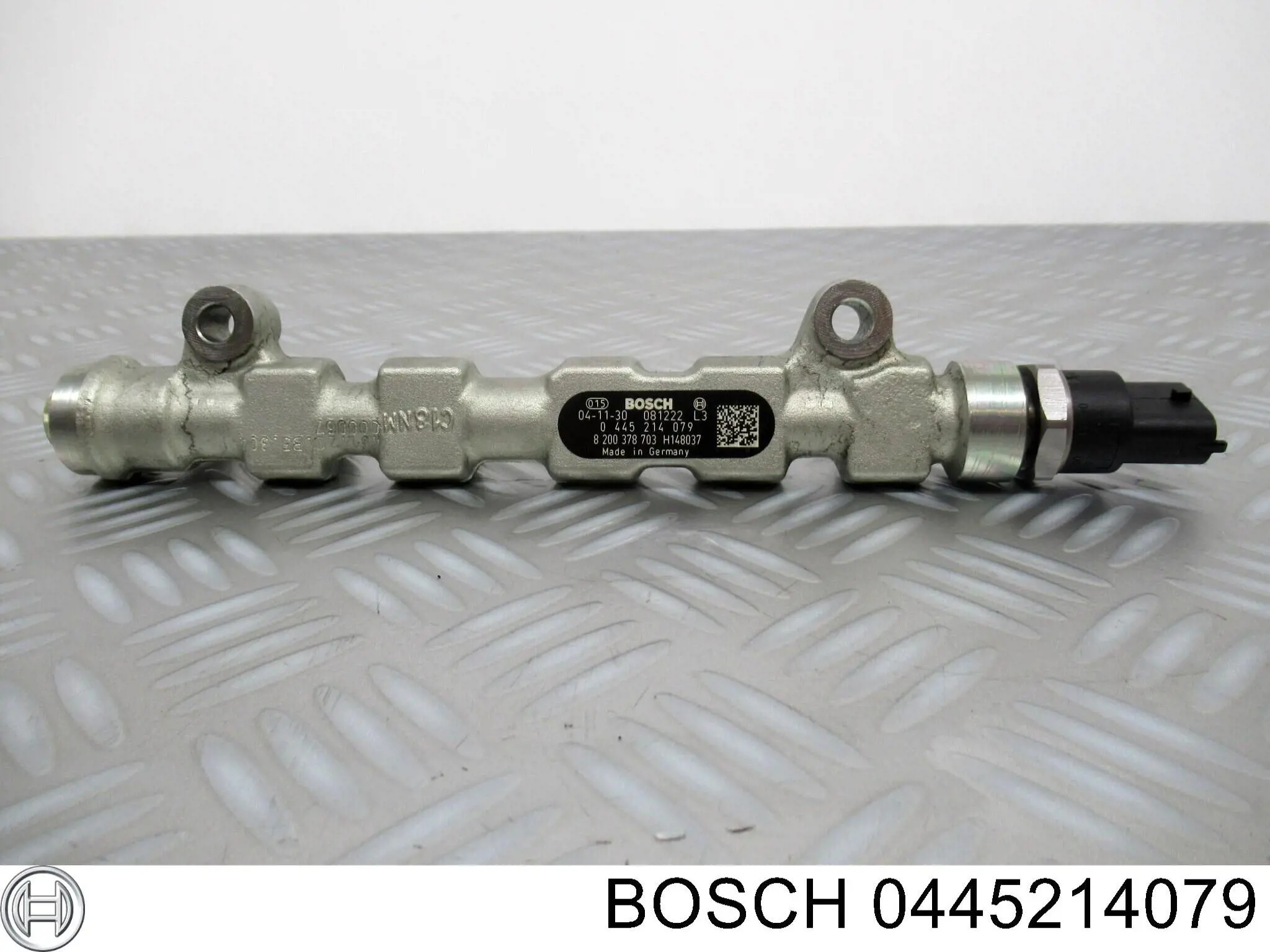 0445214079 Bosch Топливная рампа