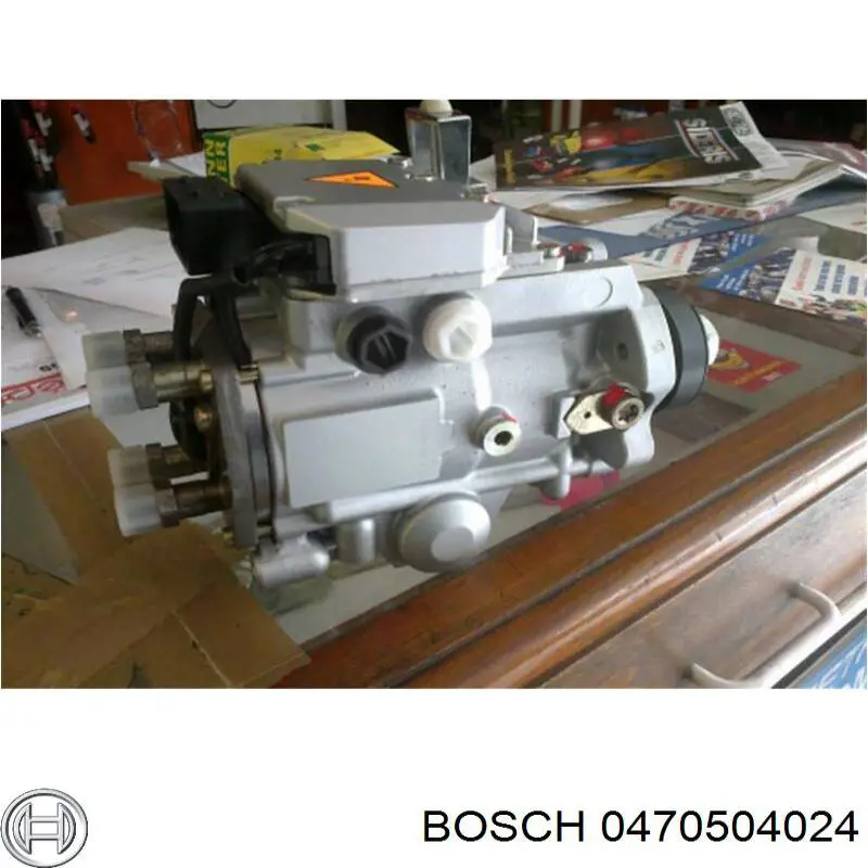 0470504024 Bosch насос топливный высокого давления (тнвд)