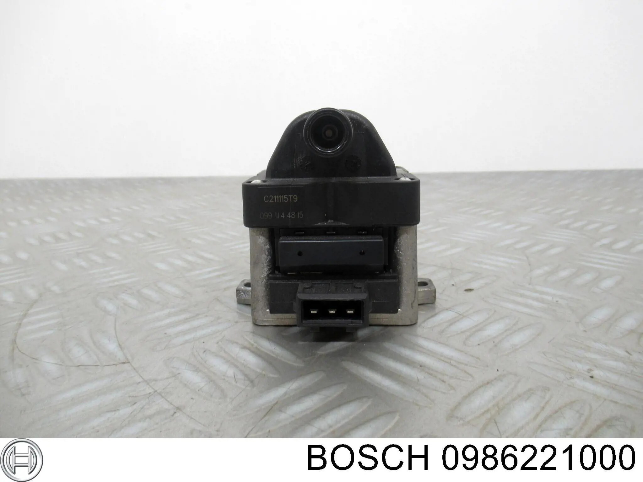 0986221000 Bosch Катушка зажигания