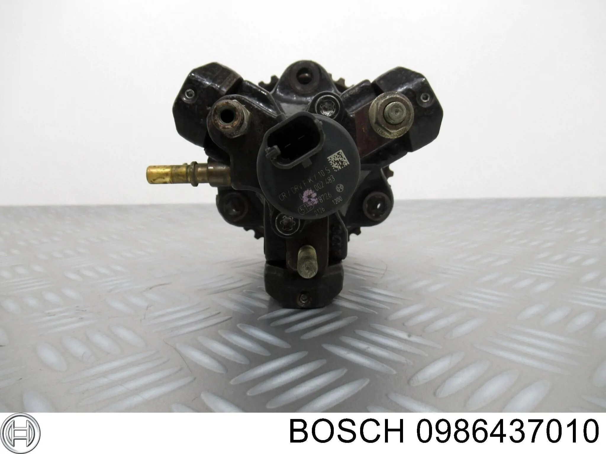 0986437010 Bosch насос топливный высокого давления (тнвд)