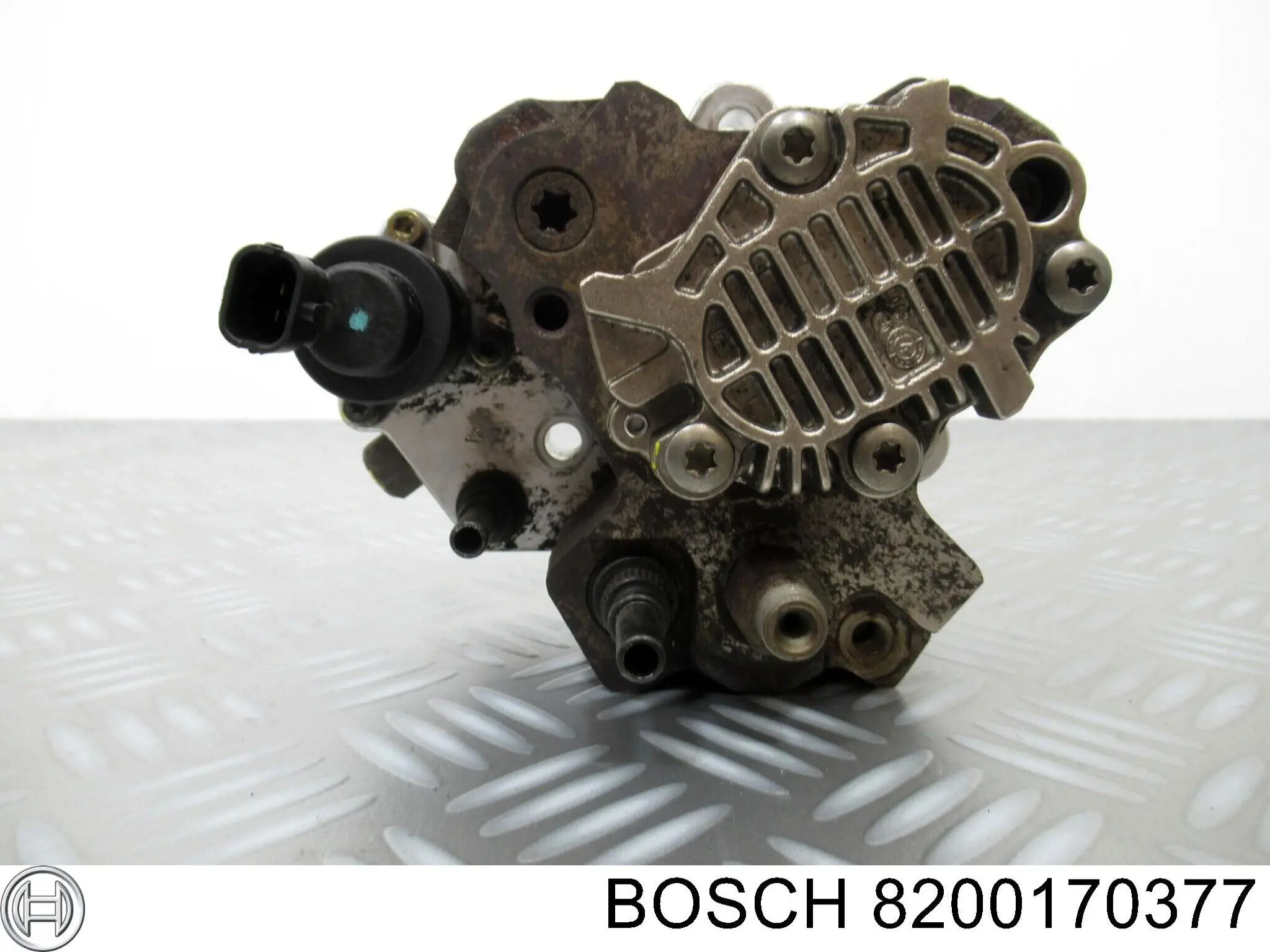 Насос топливный высокого давления Bosch 8200170377