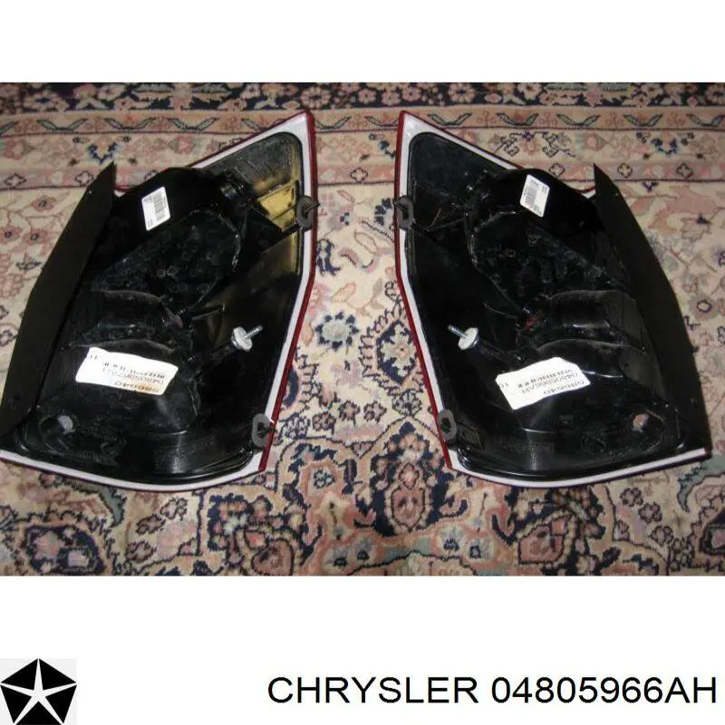 04805966AH Chrysler Фонари задние