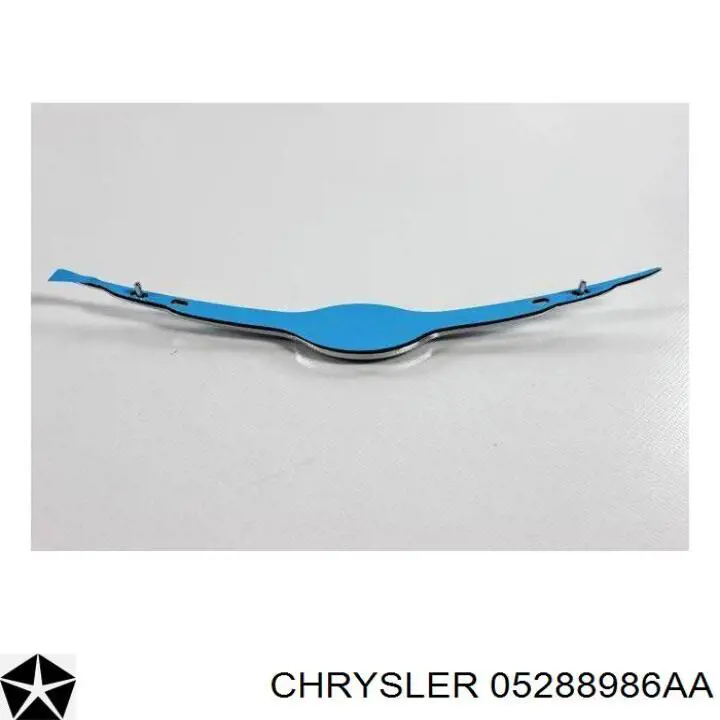Эмблема капота на Chrysler PT Cruiser 