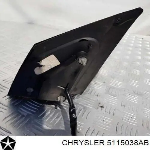 Правое зеркало 5115038AB Chrysler