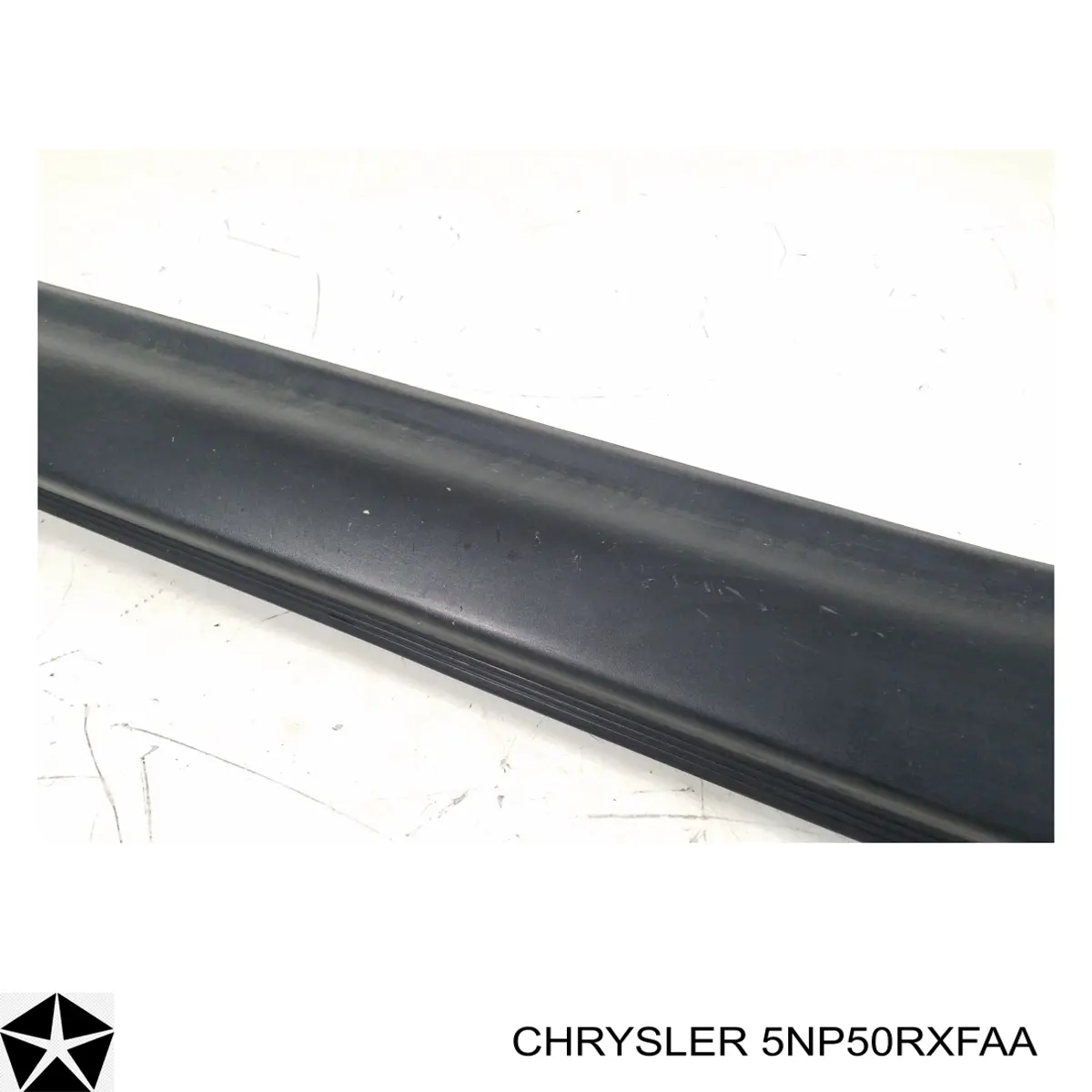 Накладка (молдинг) порога наружная правая FPS FP3814228 цена, от 44.09 USD