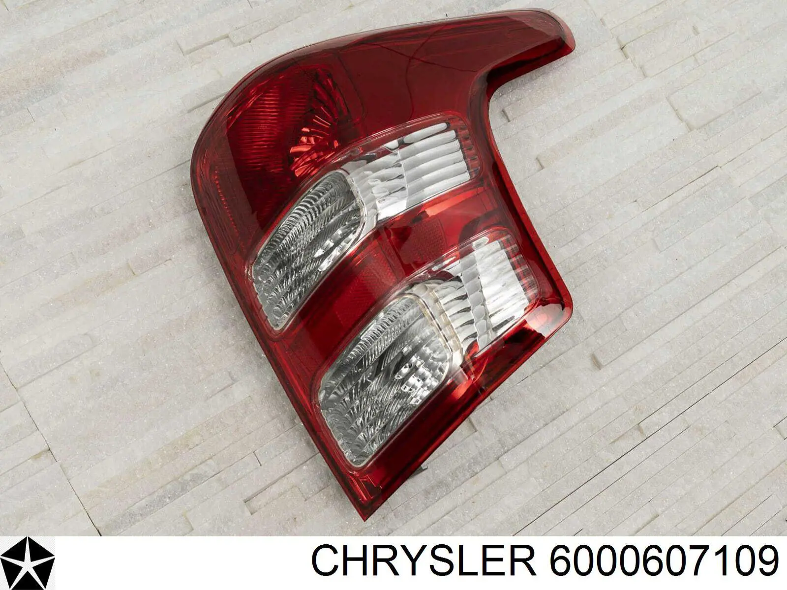 6000607109 Chrysler lanterna traseira direita