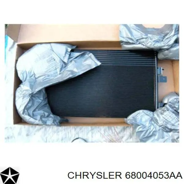 Радиатор кондиционера Chrysler 68004053AA