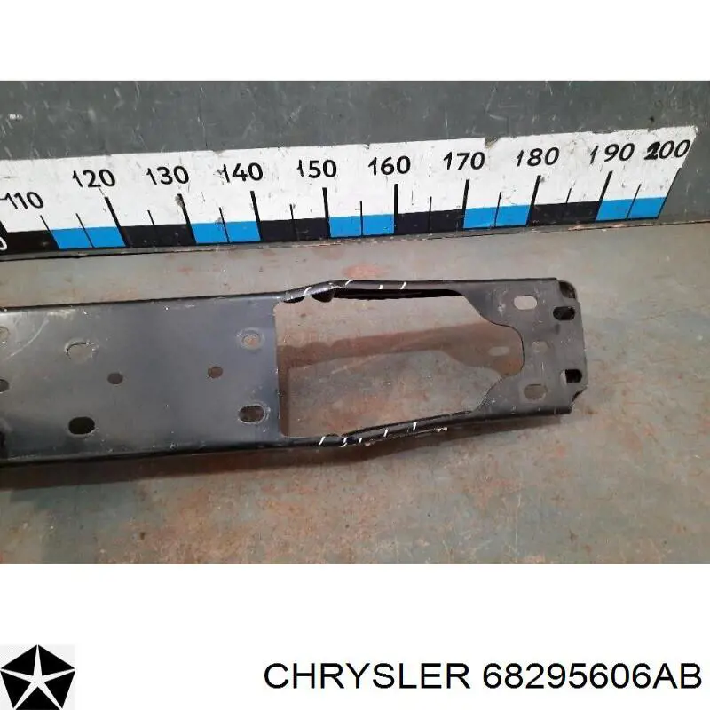 68295606AB Chrysler Балка бампера переднего