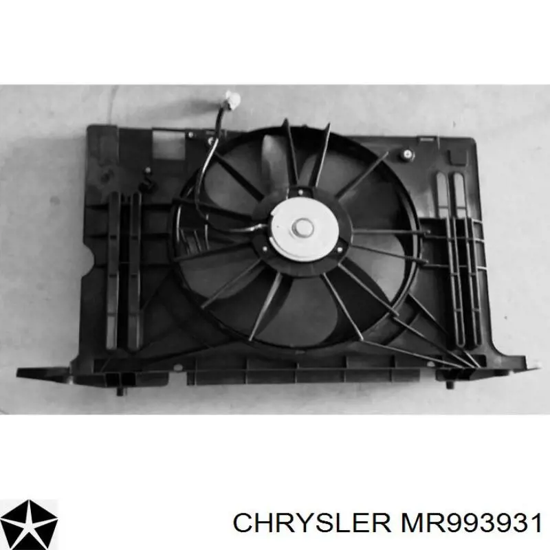 MR993931 Chrysler диффузор радиатора охлаждения, в сборе с мотором и крыльчаткой