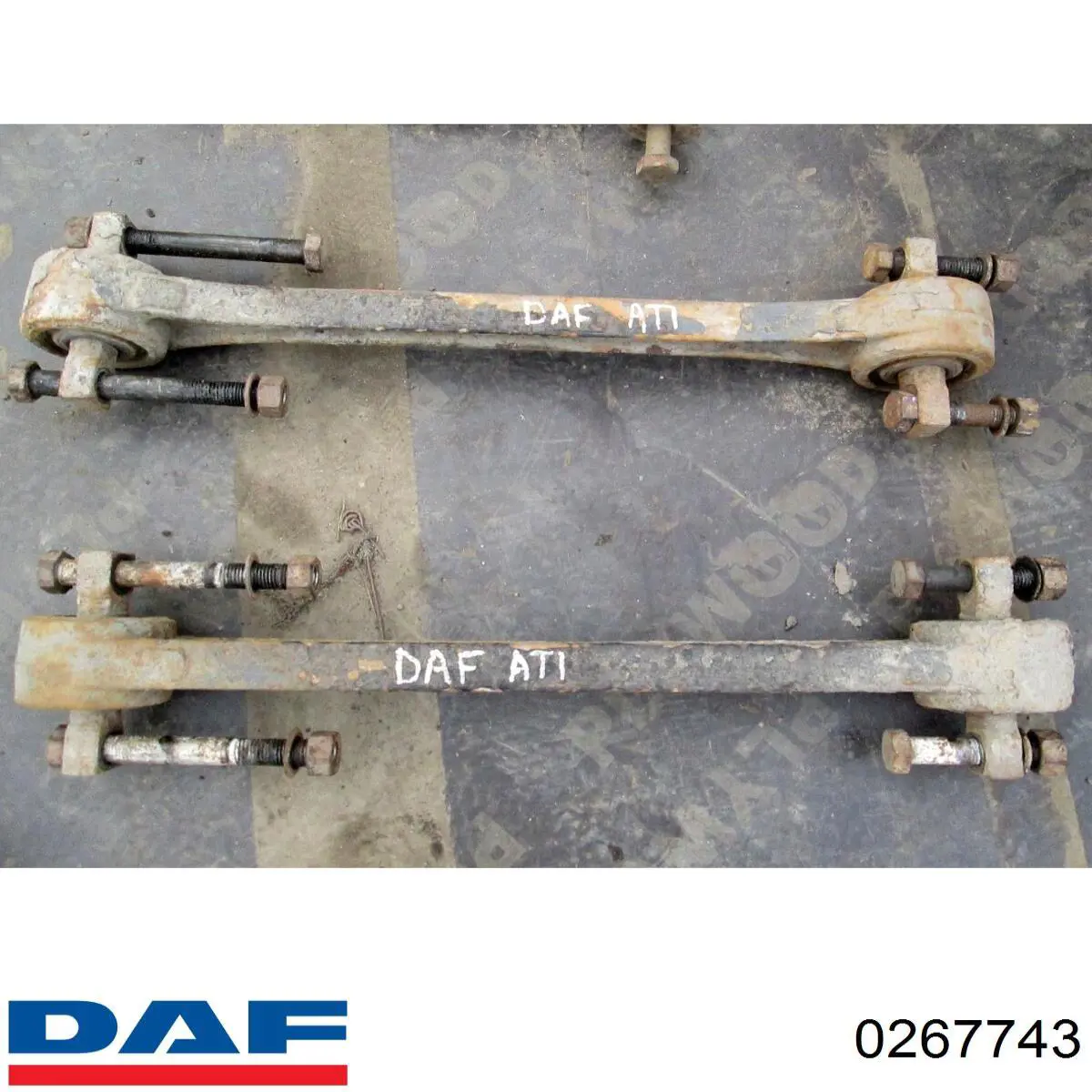 0267743 DAF Тяга поперечная реактивная задней подвески