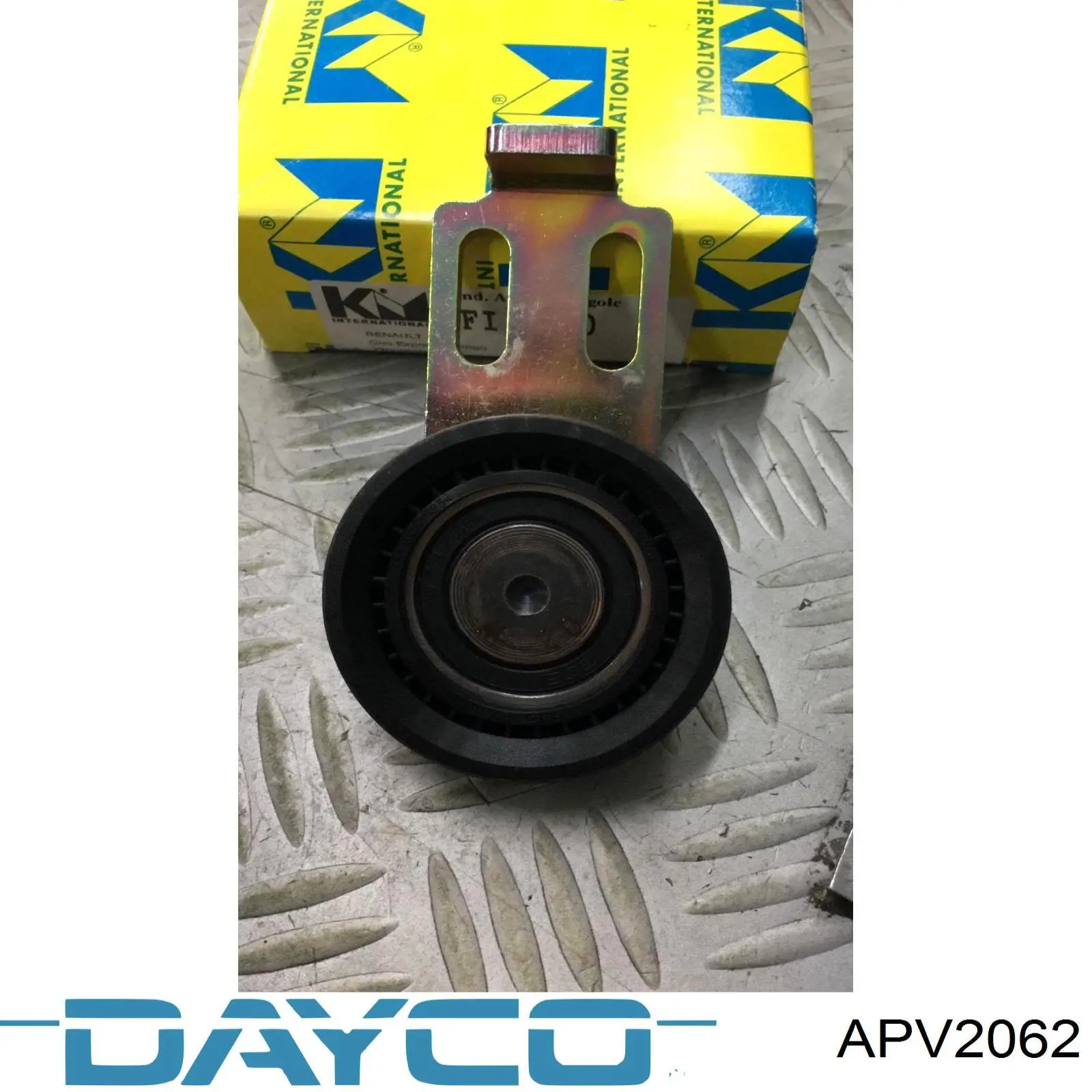 APV2062 Dayco натяжной ролик