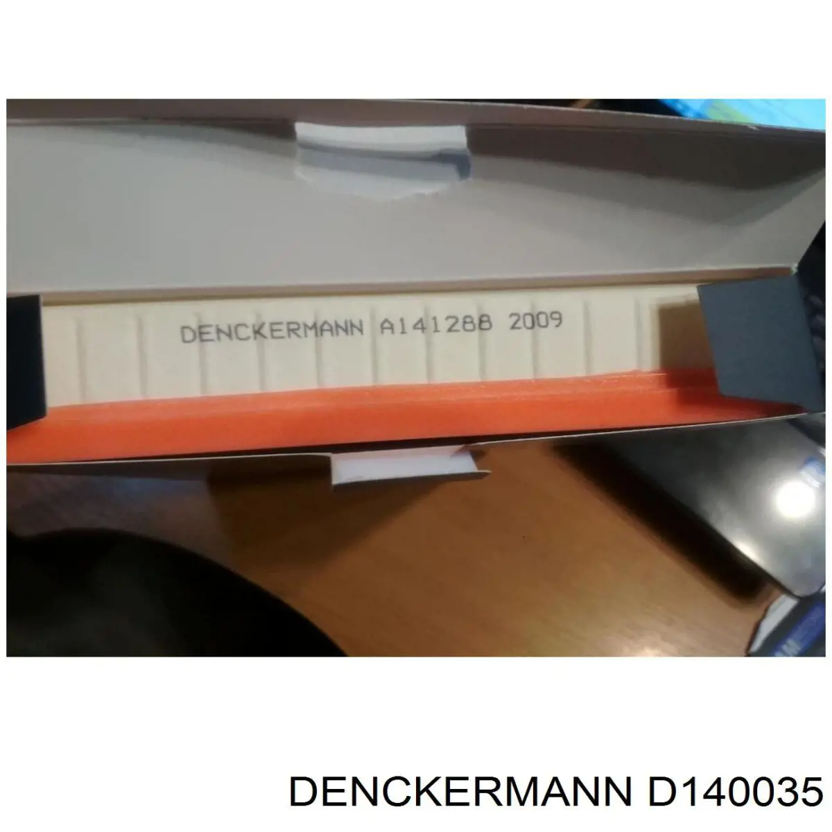 Стойка переднего стабилизатора D140035 Denckermann