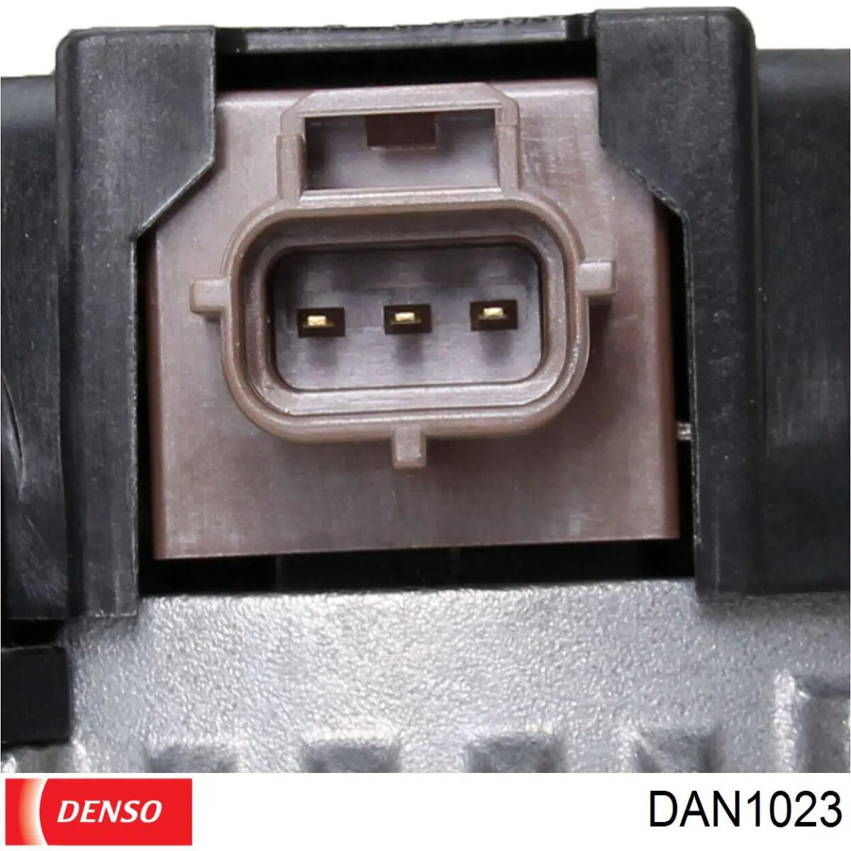 Автомобильный генератор Denso DAN1023 цена, от 201.26 USD
