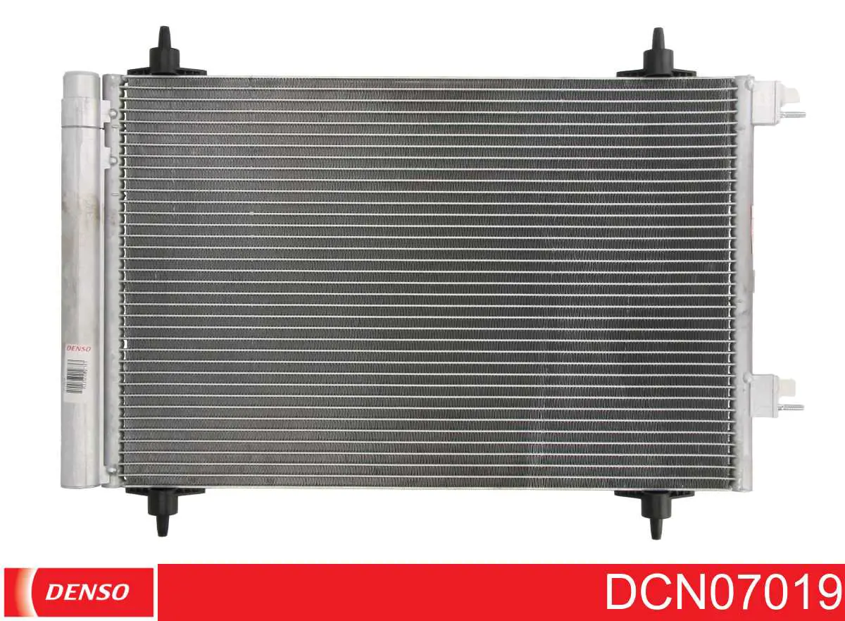 Радиатор кондиционера DCN07019 Denso