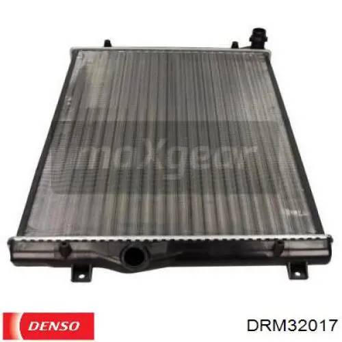 Радиатор охлаждения двигателя Denso DRM32017 цена, от 60.88 USD