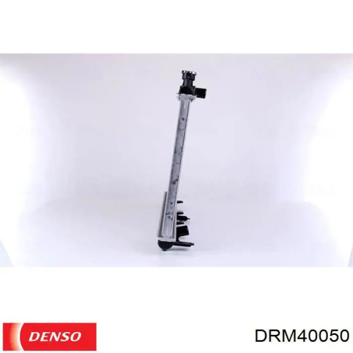 Купить DRM40050 Denso Радиатор водяной