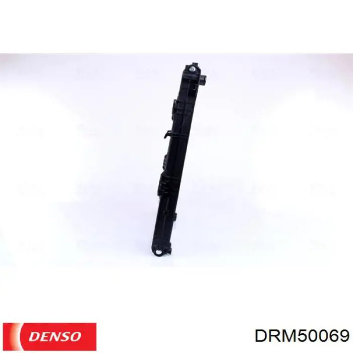 Радиатор охлаждения двигателя Denso DRM50069 цена, от 97.86 USD