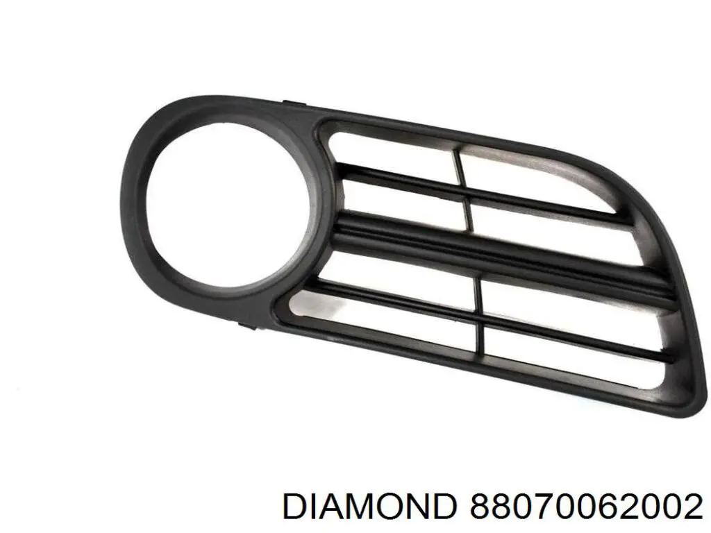 Заглушка ПТФ бампера переднего левая Diamond/DPA 88070638802 цена, от 2.08 USD