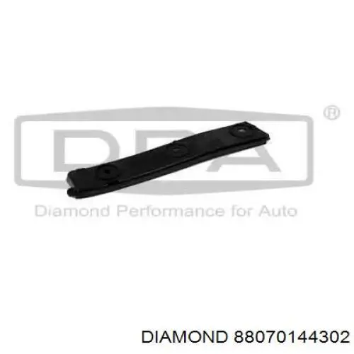 88070144302 Diamond/DPA кронштейн бампера переднего правый