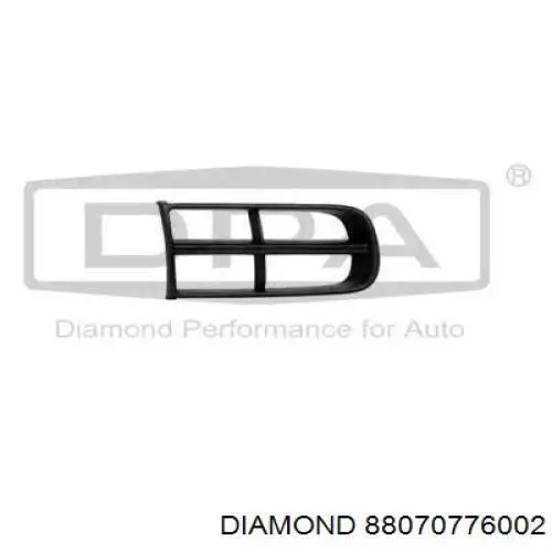 Решетка бампера переднего внутренняя правая Diamond/DPA 88070776002