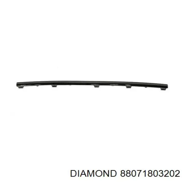 88071803202 Diamond/DPA молдинг бампера заднего центральный