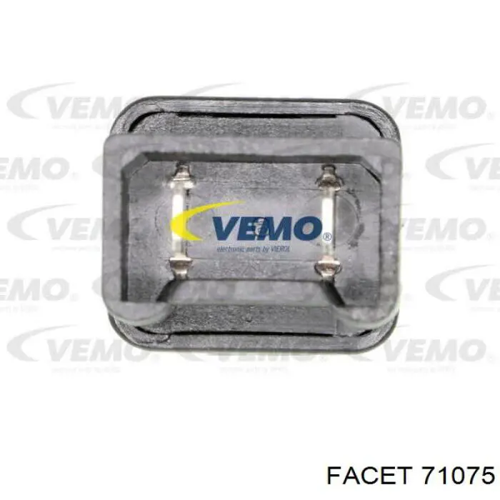 Датчик стоп сигнала 30870941 Volvo