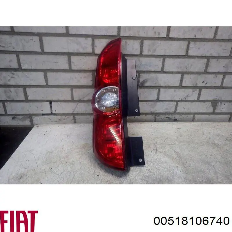 00518106740 Fiat/Alfa/Lancia lanterna traseira esquerda