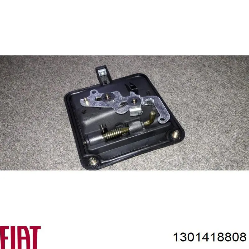 Ручка боковой двери наружная правая 1301418808 Fiat/Alfa/Lancia