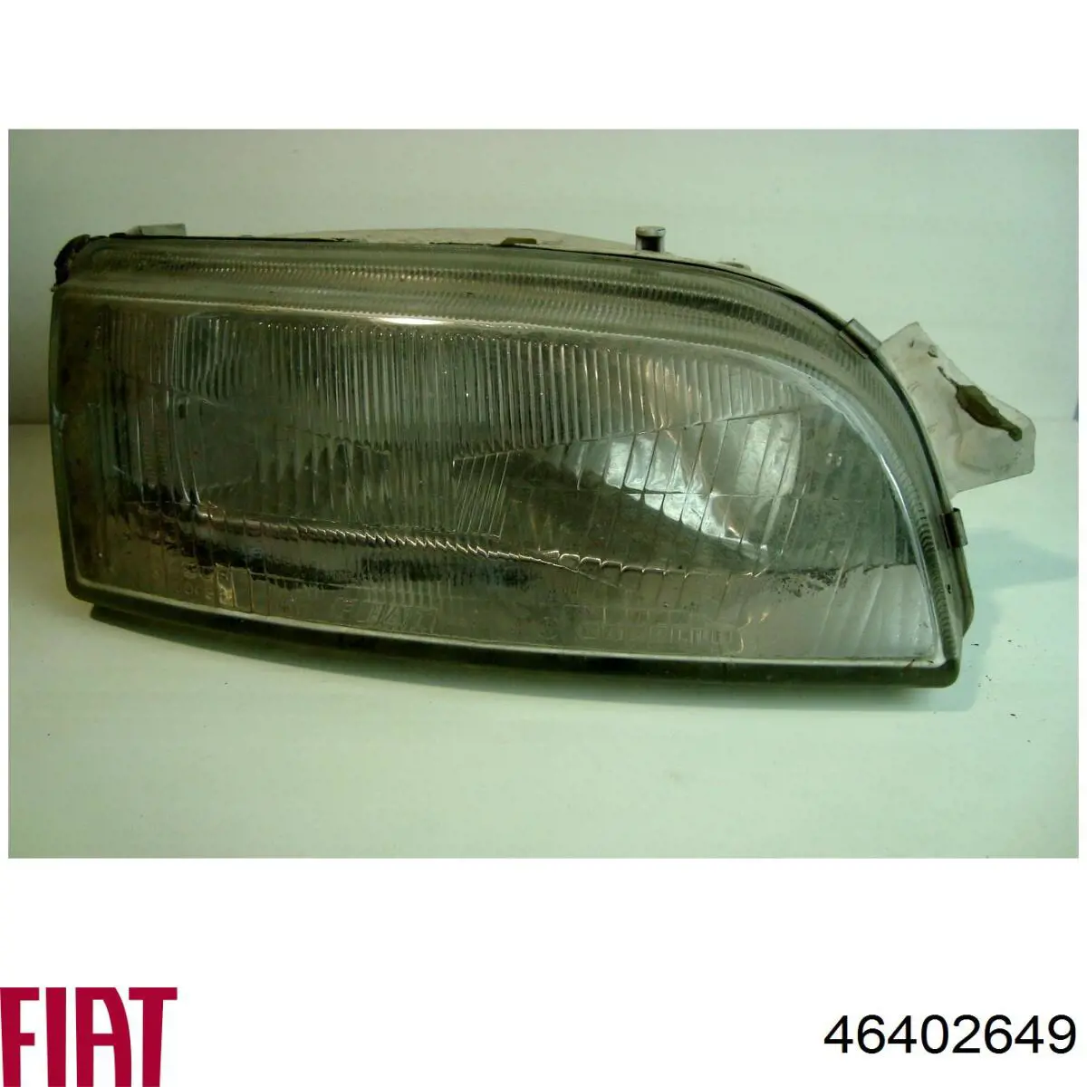 Фара правая 46402649 Fiat/Alfa/Lancia