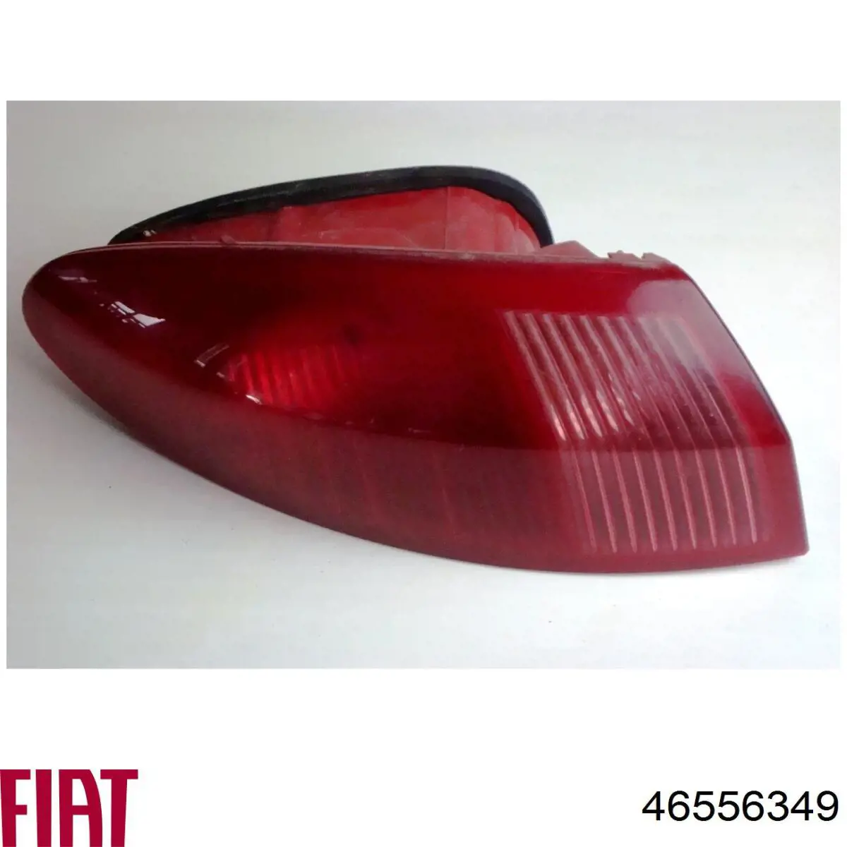Lanterna traseira esquerda externa para Alfa Romeo 147 (937)