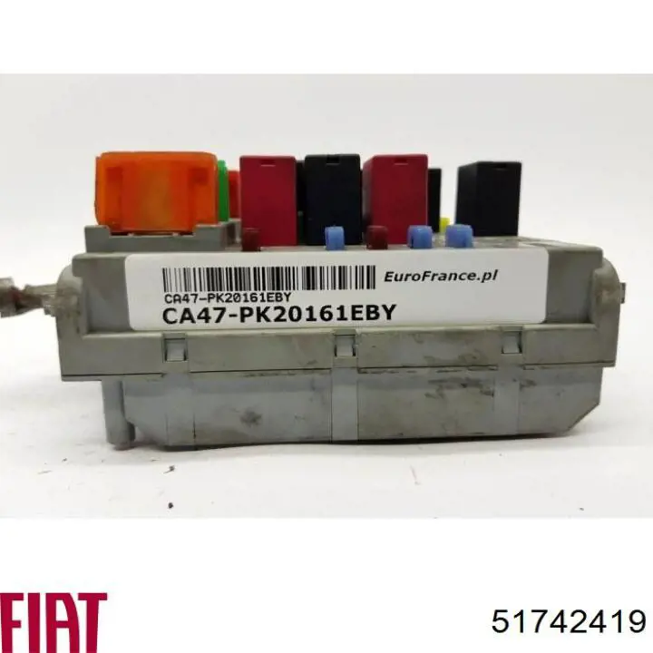 51742419 Fiat/Alfa/Lancia Монтажный блок предохранителей