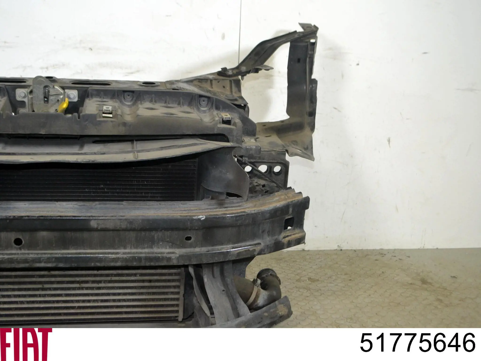 Энергопоглотитель переднего бампера Fiat/Alfa/Lancia 51775646 цена, от 111.25 USD