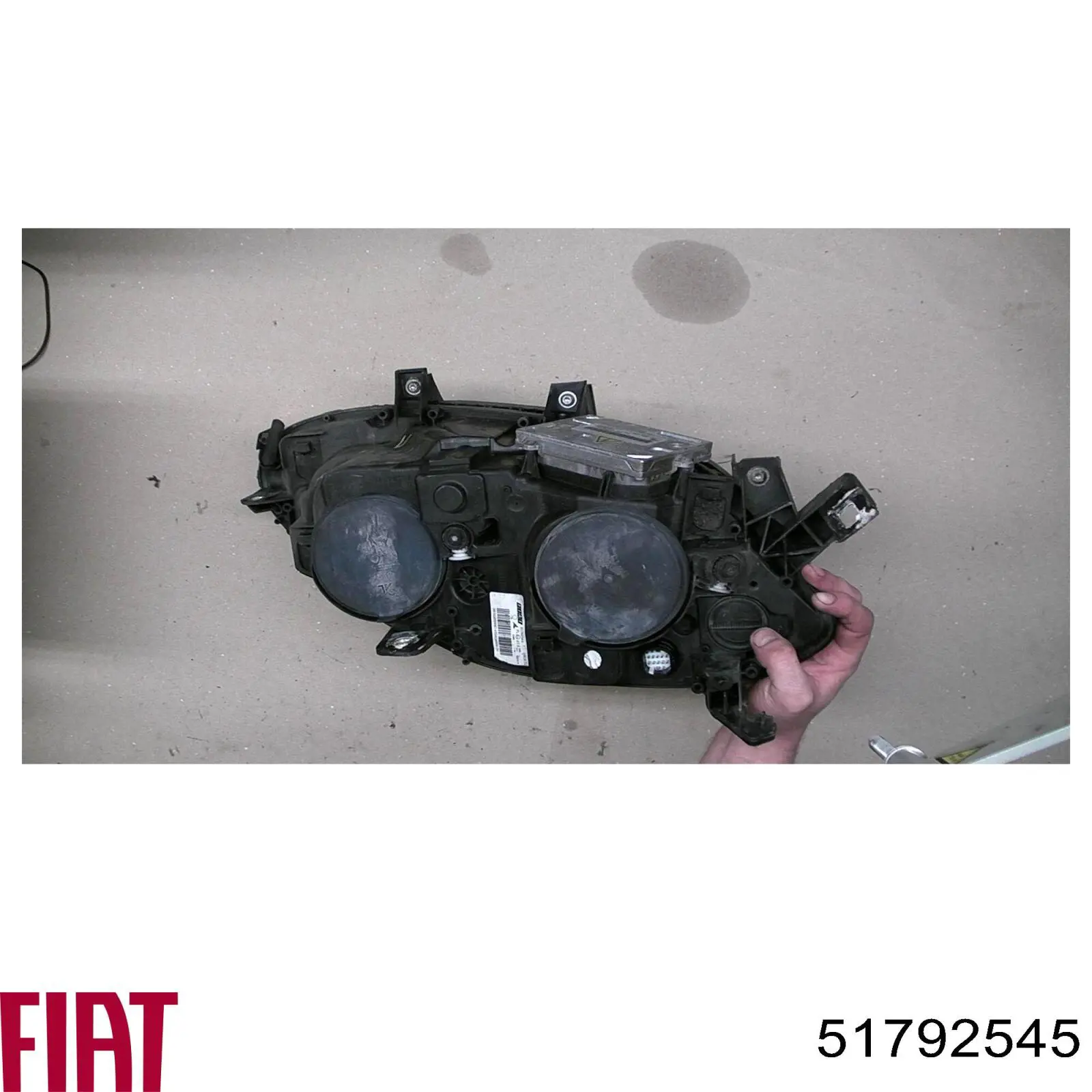 Фара левая Fiat/Alfa/Lancia 51792545 цена, от 745.29 USD