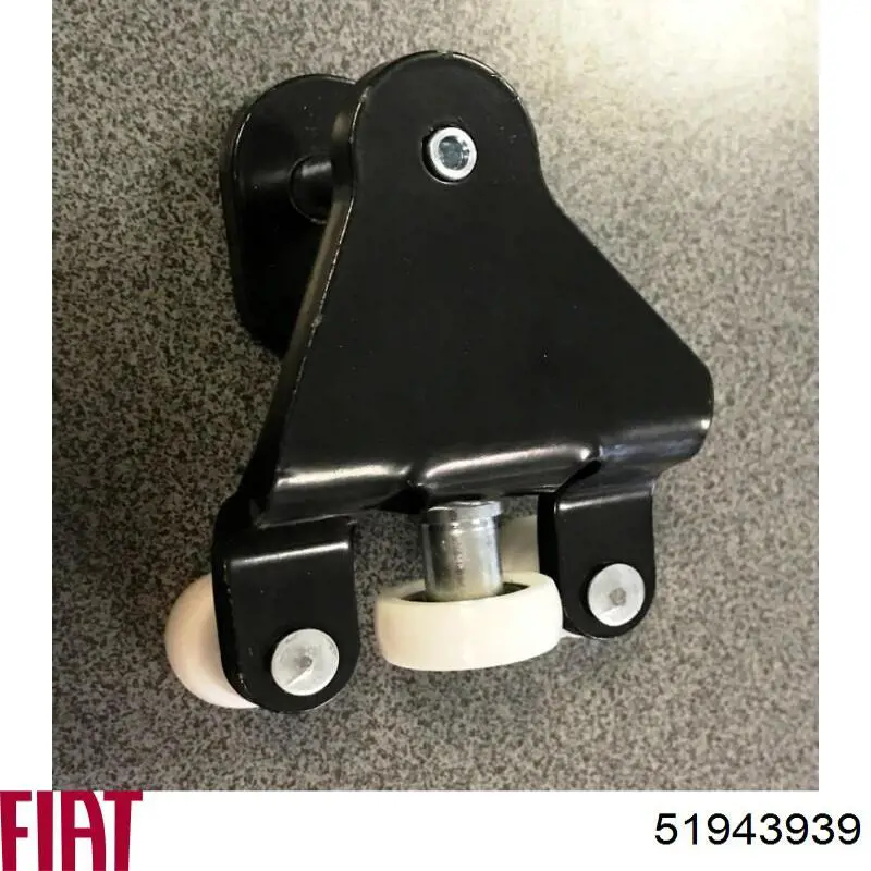 Ролик боковой двери правый нижний Fiat/Alfa/Lancia 52062453