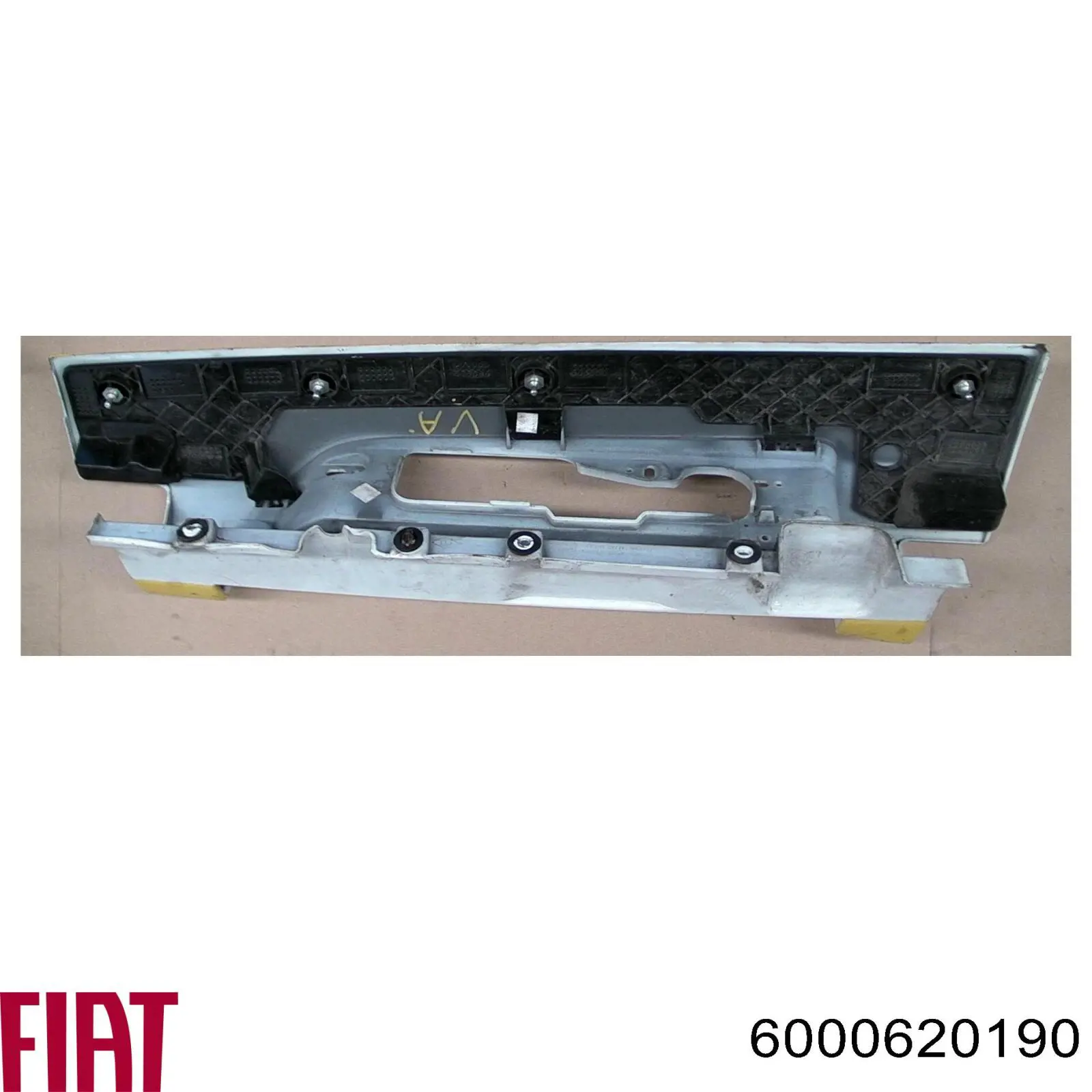 Фонарь заднего хода правый Renault (RVI) 4422485