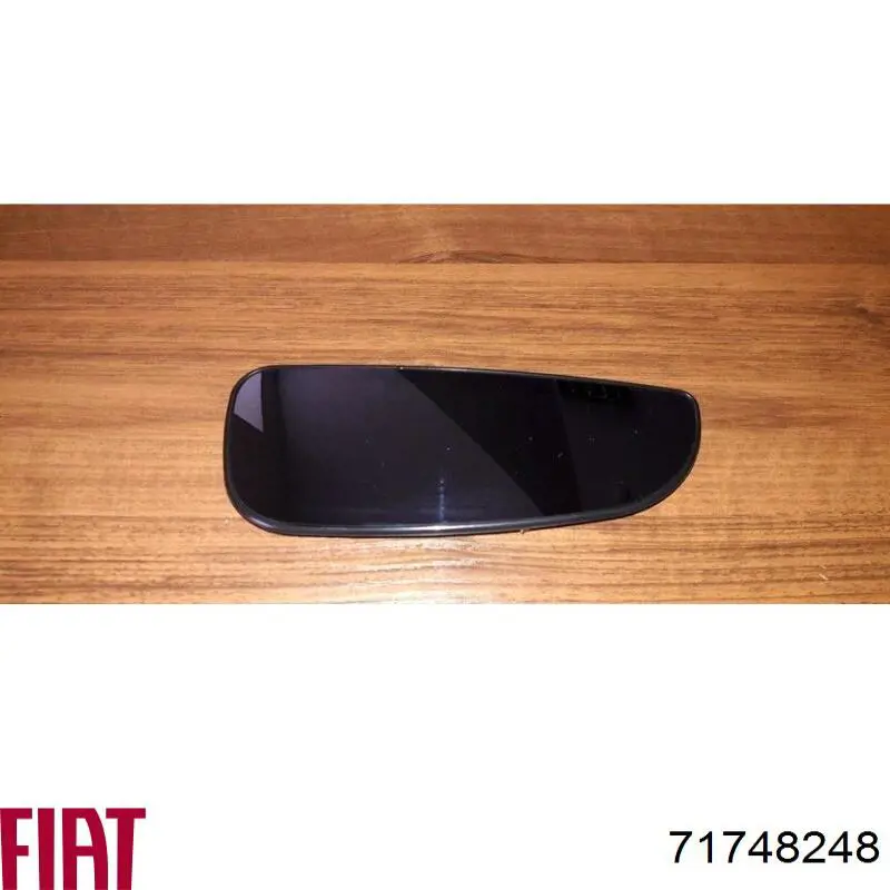 Стекло левого зеркала заднего вида 71748248 Fiat/Alfa/Lancia