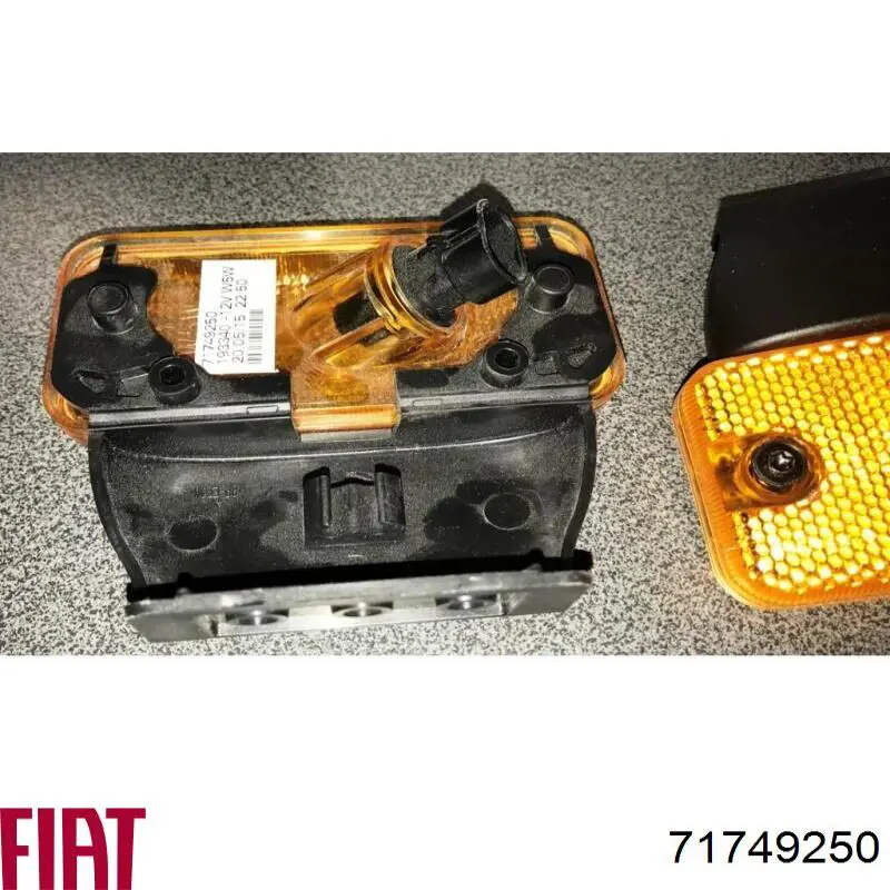 71749250 Fiat/Alfa/Lancia Фонари опознавательные