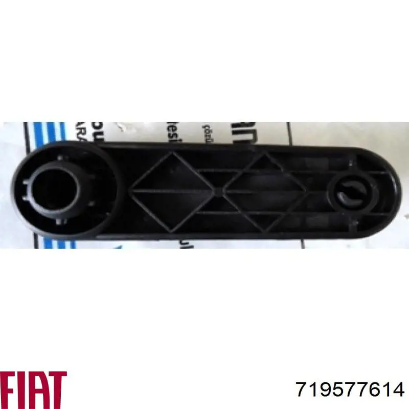 735417151 Fiat/Alfa/Lancia Ручка стеклоподъемника переднего