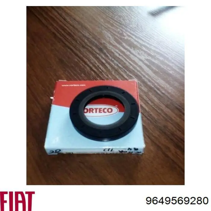 Правый сальник полуоси 7019090 Corteco