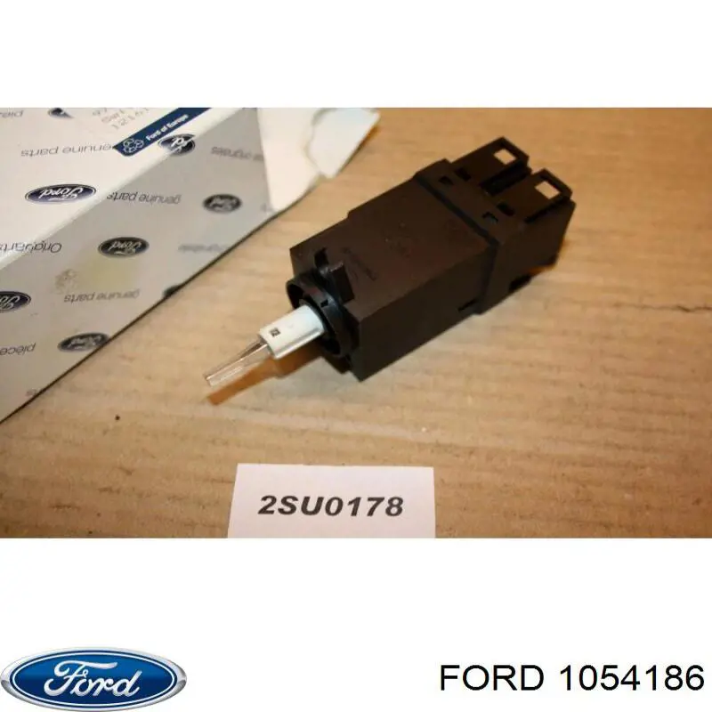 Резистор (сопротивление) вентилятора печки (отопителя салона) Ford 1054186