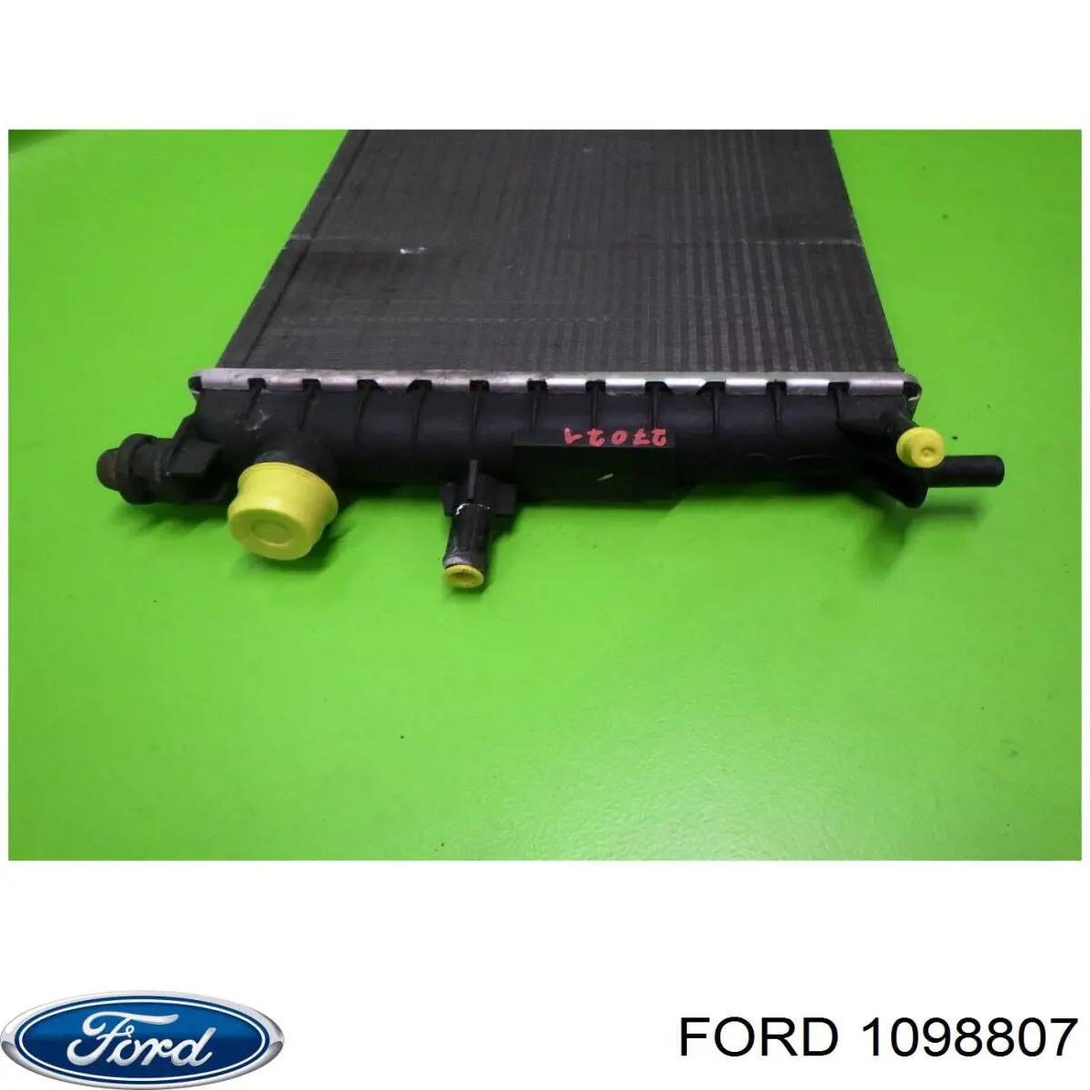 Радиатор охлаждения Ford 1098807