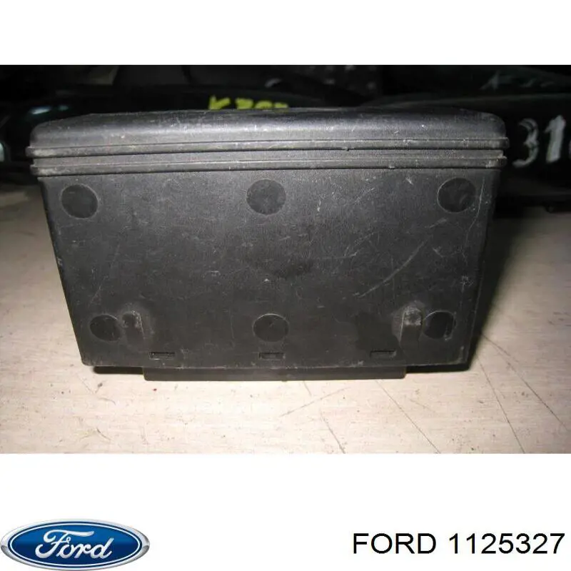 1125327 Ford 