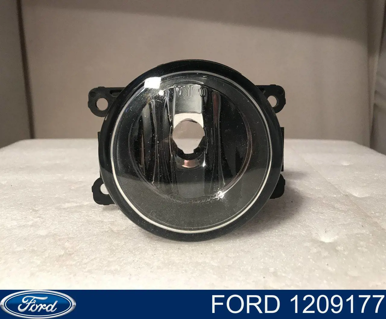 Купить 1209177 Ford Туманки
