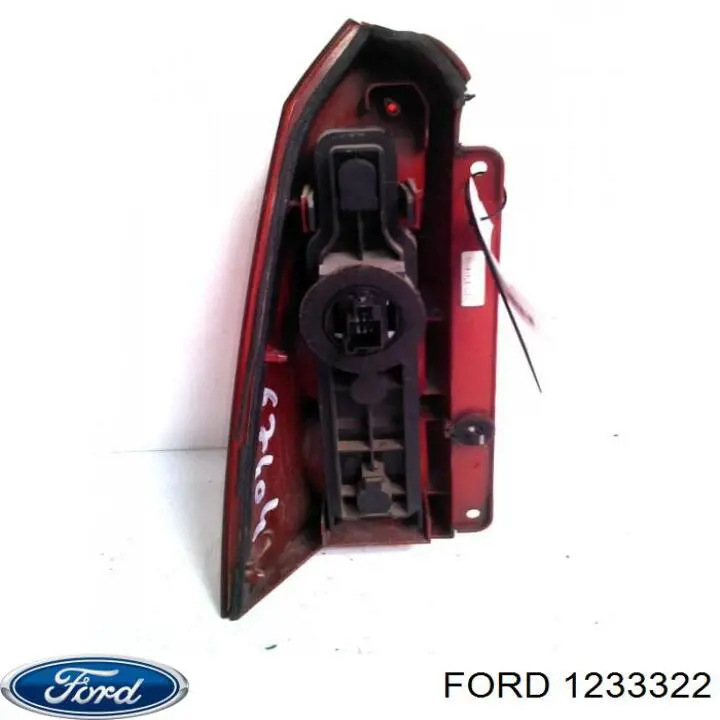 Фонарь задний правый Ford 1233322 цена, от 21.23 USD