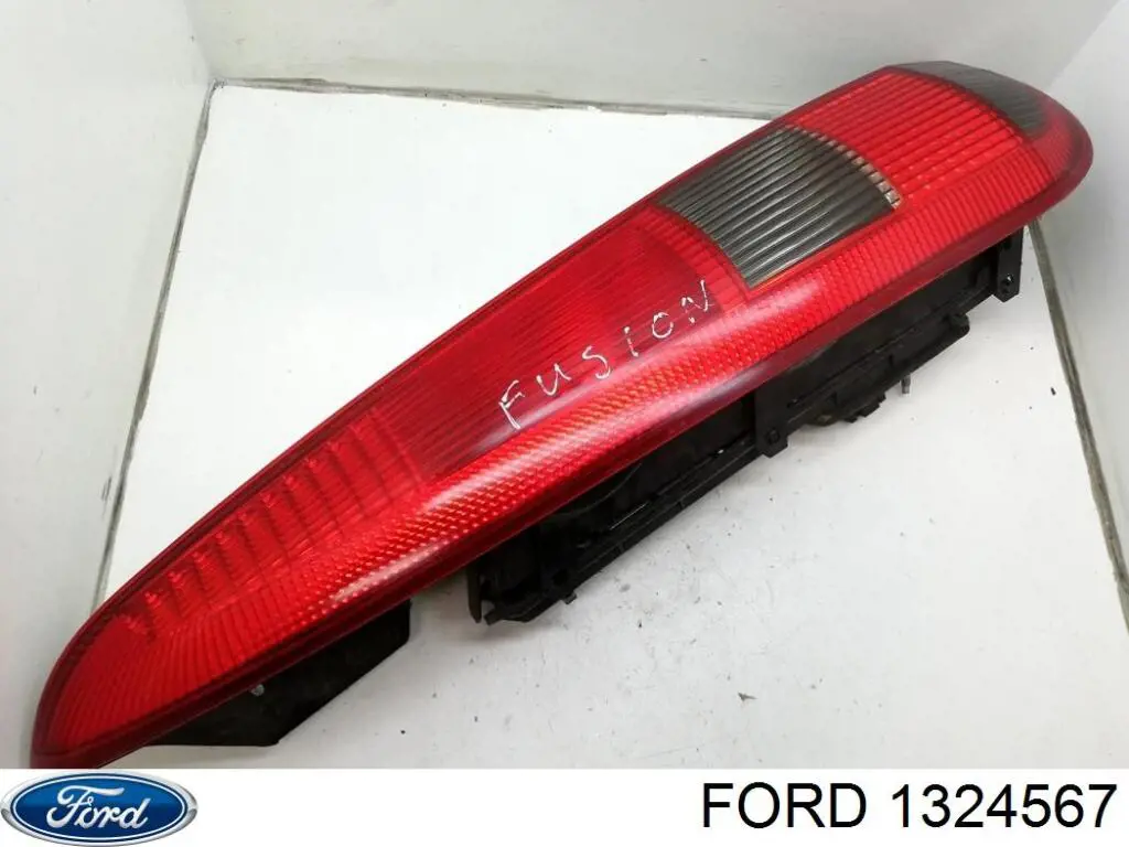 Задняя левая фара Ford 1324567 цена, от 53.73 USD